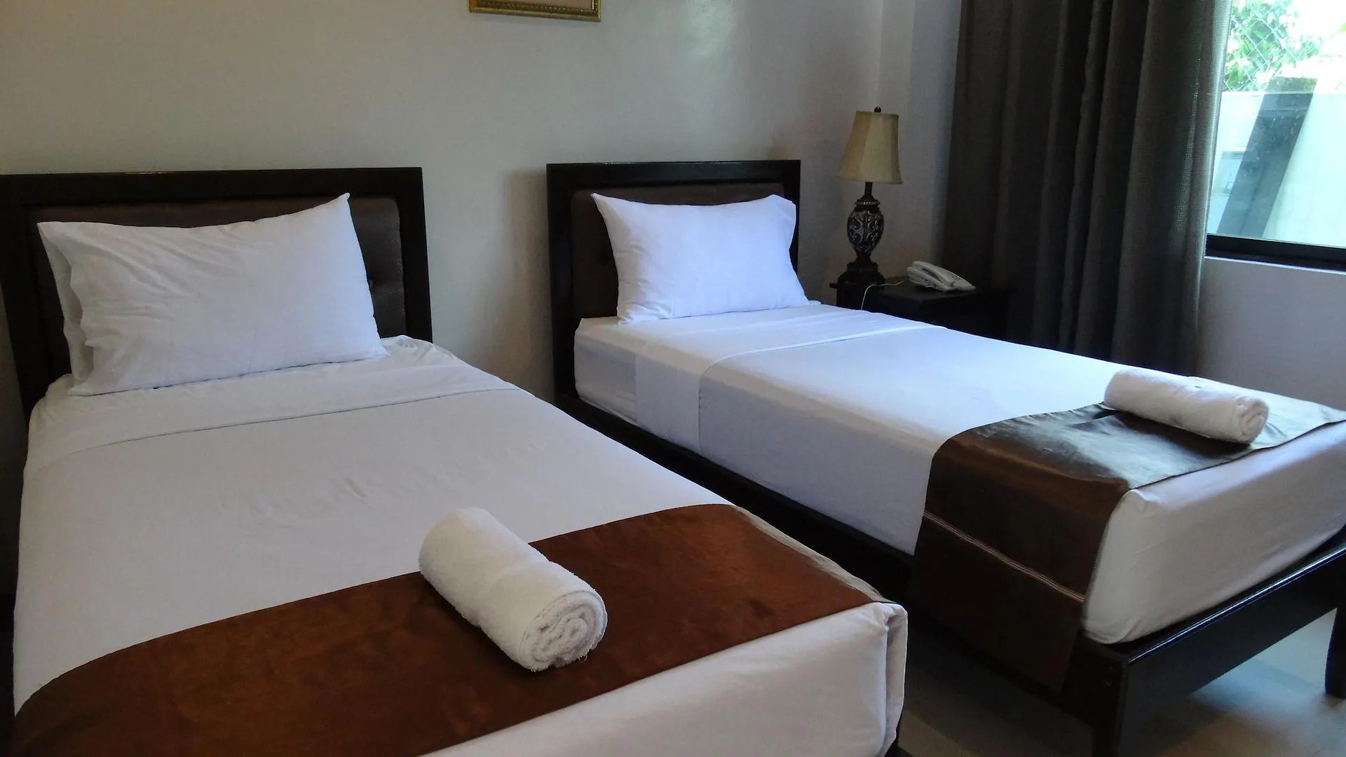 Peridot Suites Davao