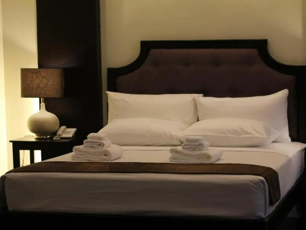 فندق أجنحة بيريدوت Davao City